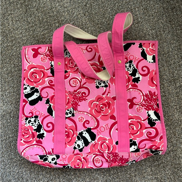 Alpha Omicron Pi AOII lilly pulitzer tote - Picture 2 of 7